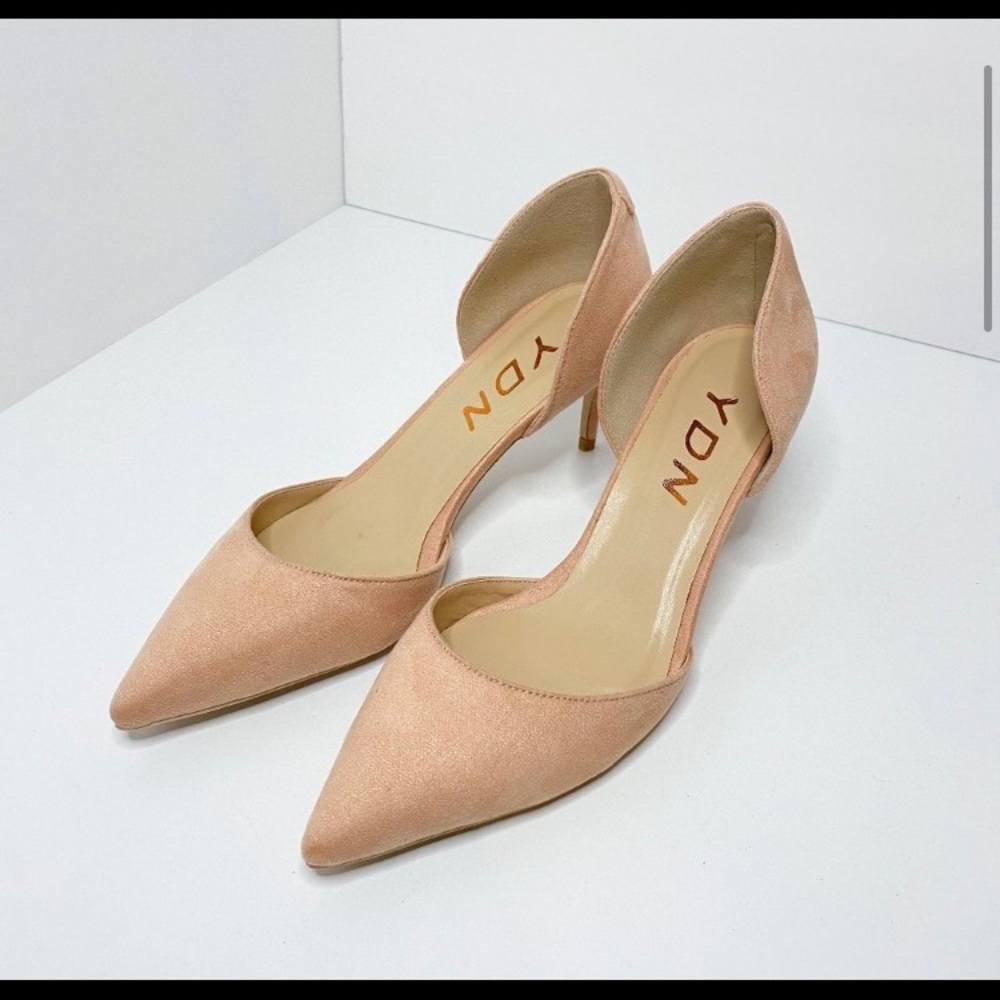 YDN pointed toe heels size 7. Wonderful condition